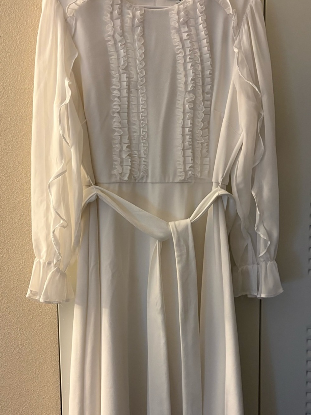 Shelby & Palmer Ivory Ruffle-Front Long Sleeve midi Dress